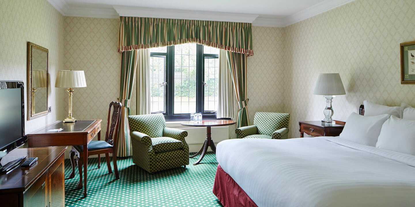 Hanbury Manor - Deluxe Room - King