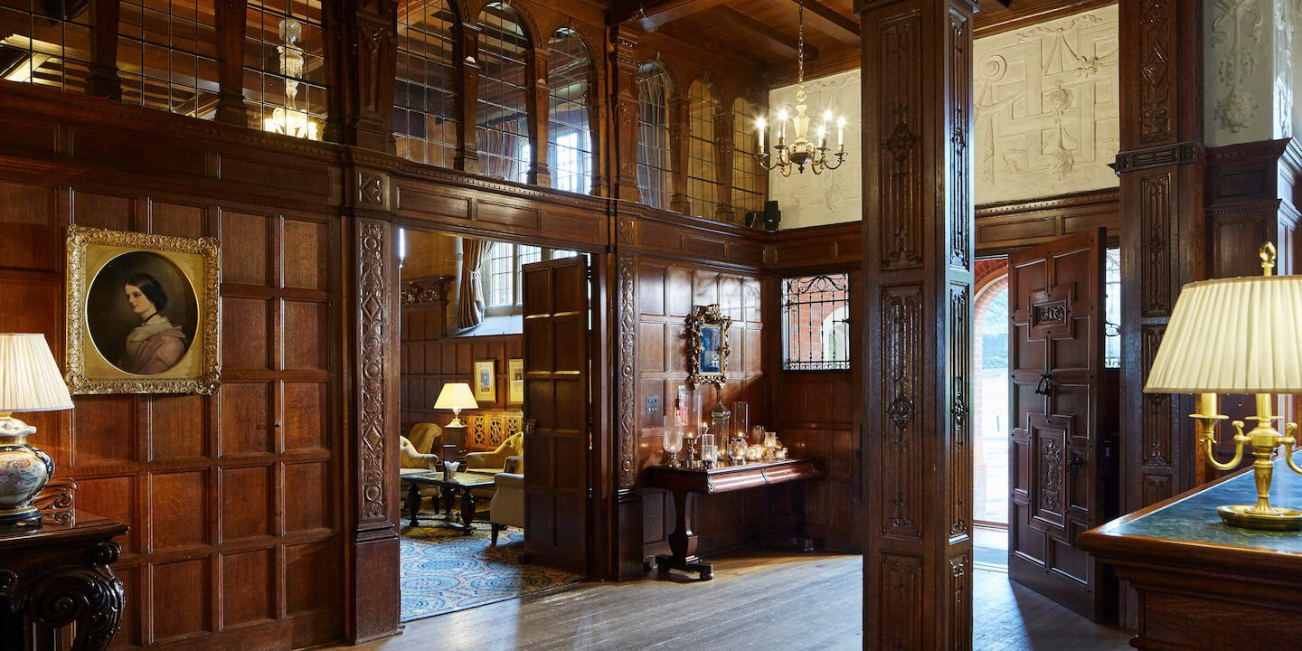 Hanbury Manor - Lobby